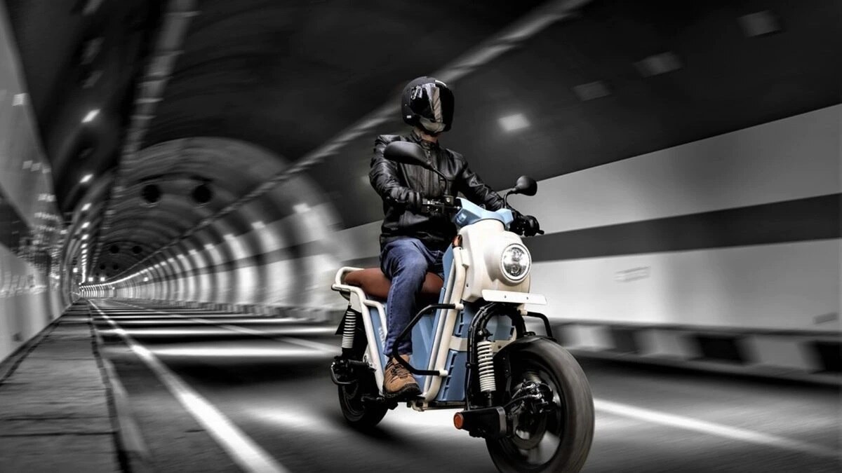 Rugged के वैरिएंट और कीमत