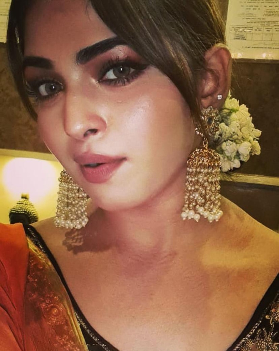 भोजपुरी एक्ट्रेस सबा खान