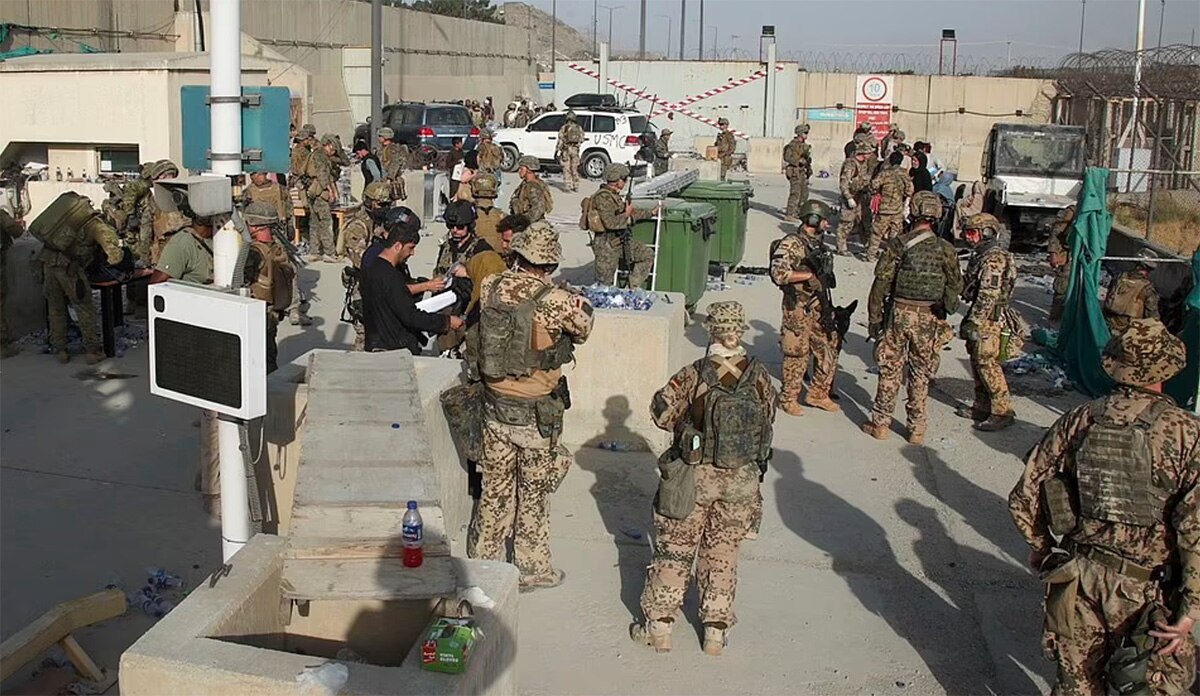 Kabul Airport Army