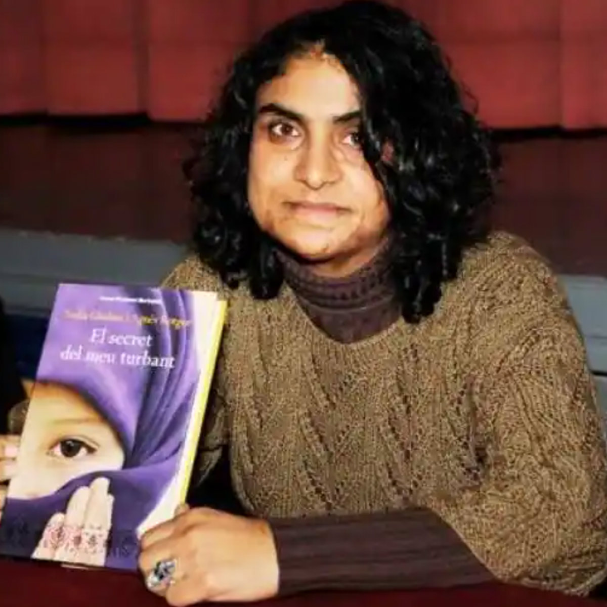 woman disguised as man taliban