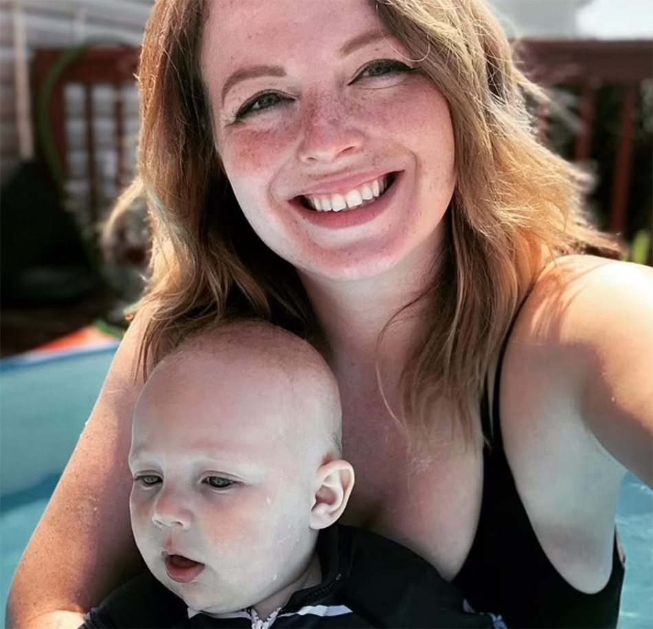 Woman with 2 vaginas