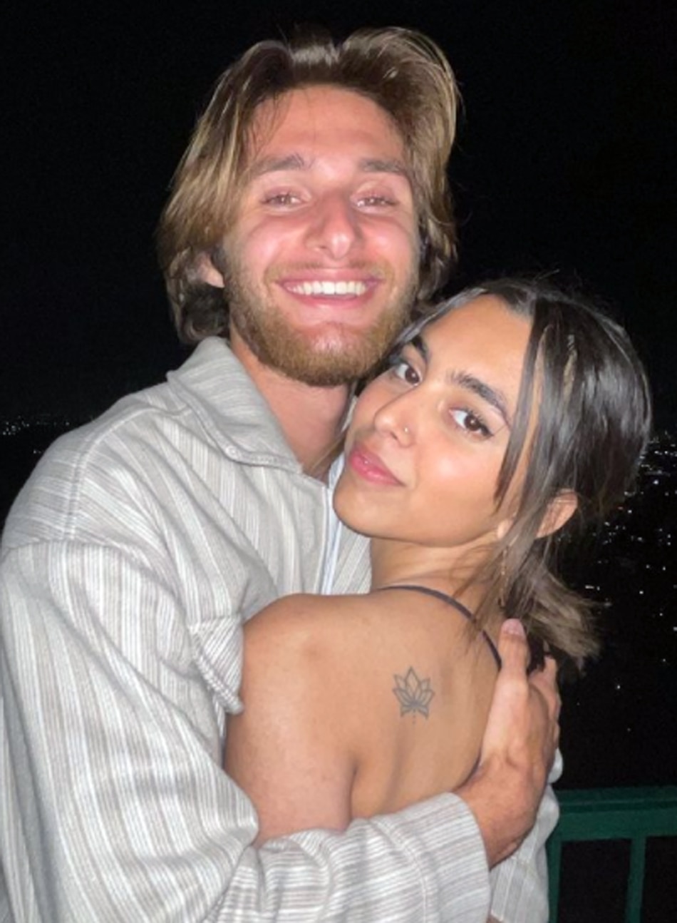 आलिया कश्यप, शेन ग्रेगोयर