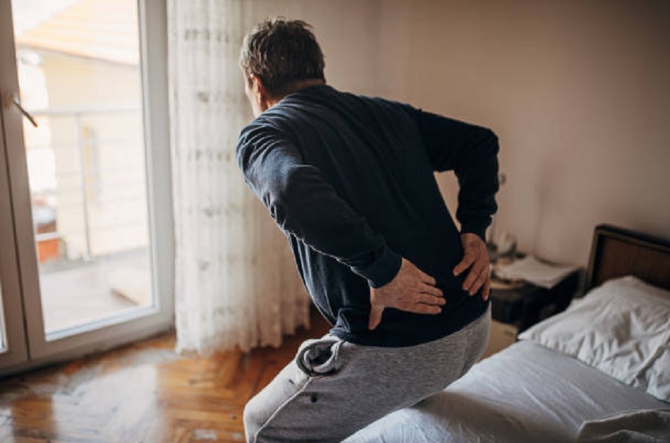 स्लिप डिस्क के लक्षण और इलाज