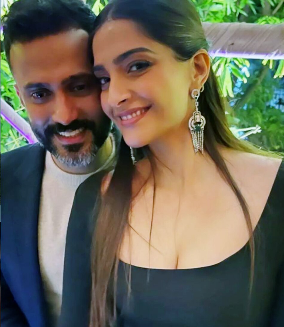 सोनम कपूर-आनंद आहूजा 