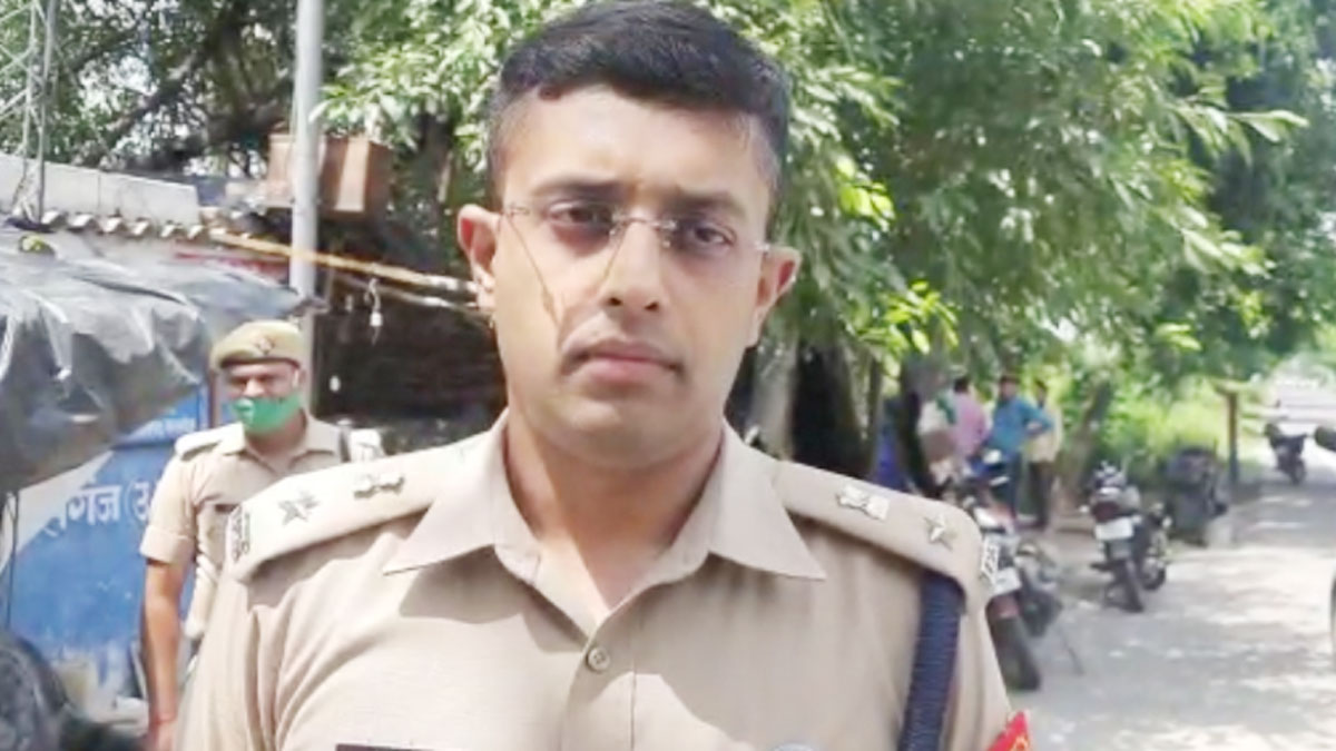 युवक को कमरे में बंदकर बेरहमी से पीटा