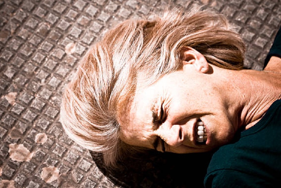 होंठ चबाना घातक बीमारी का संकेत