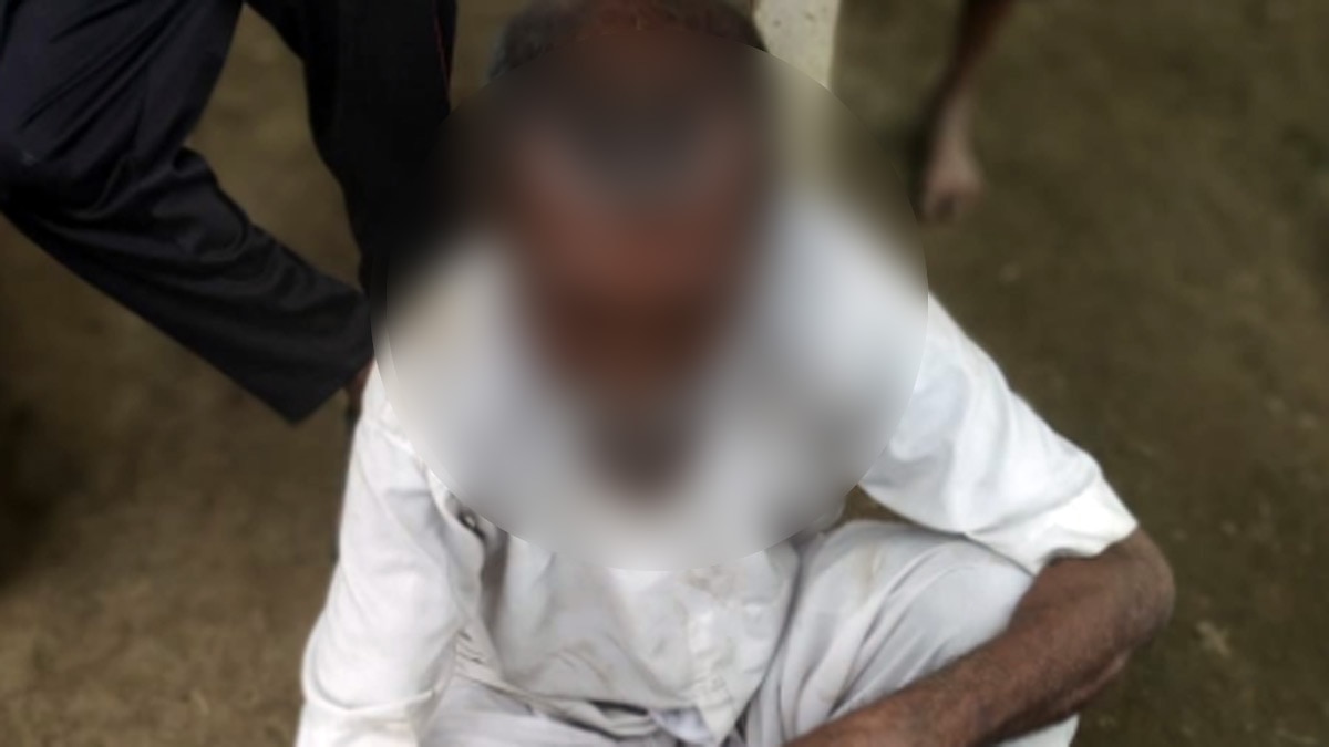 जादू- टोना के शक में 7 लोगों को बीच चौराहे पर बांधकर पीटा