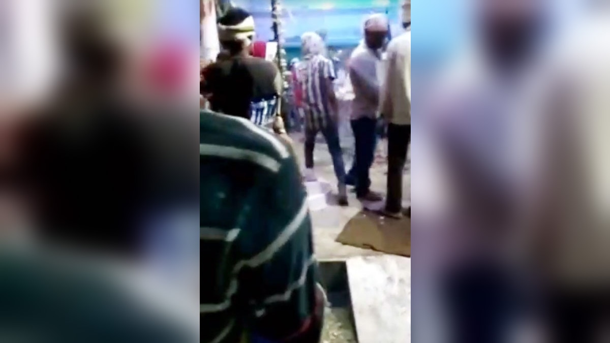 सास के आरोप को झूठा साबित करने अंगारों पर चली बहू