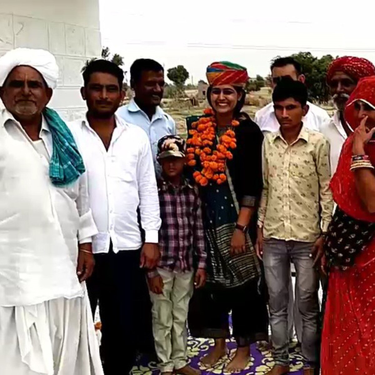 बाड़मेर पहुंची प्यारी चौधरी (aajtak.in)