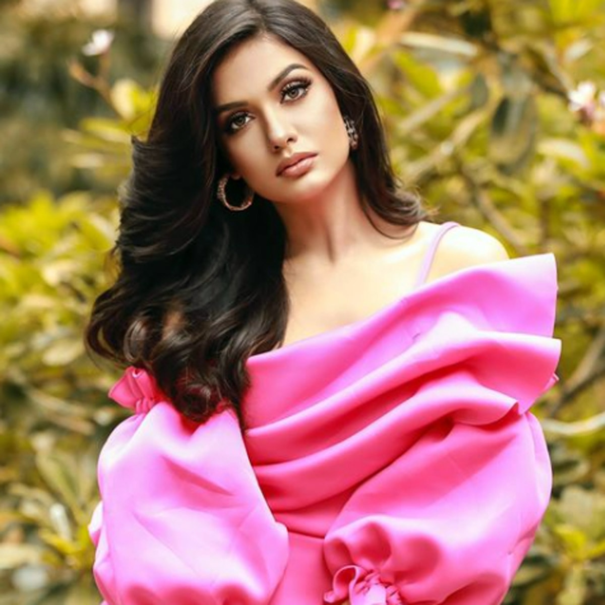 दिव्या अग्रवाल