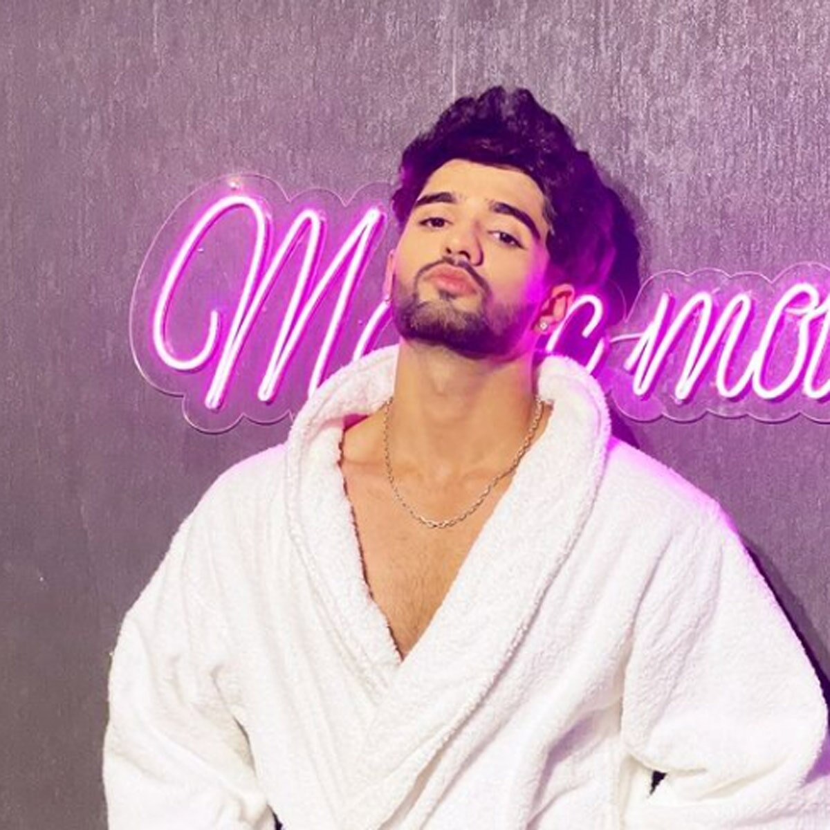 जीशान खान 