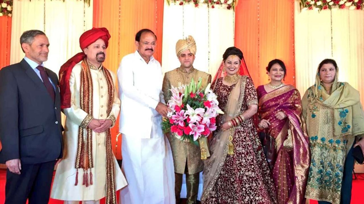 टीना डाबी और अतहर का तलाक