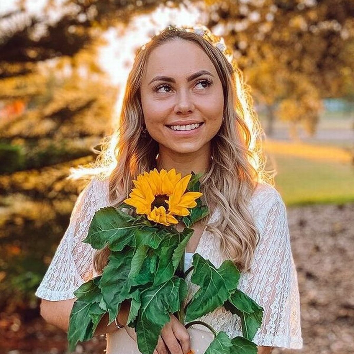 girl-marries herself