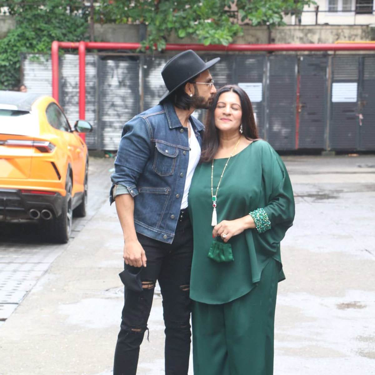 रणवीर-अंजू भवनानी  