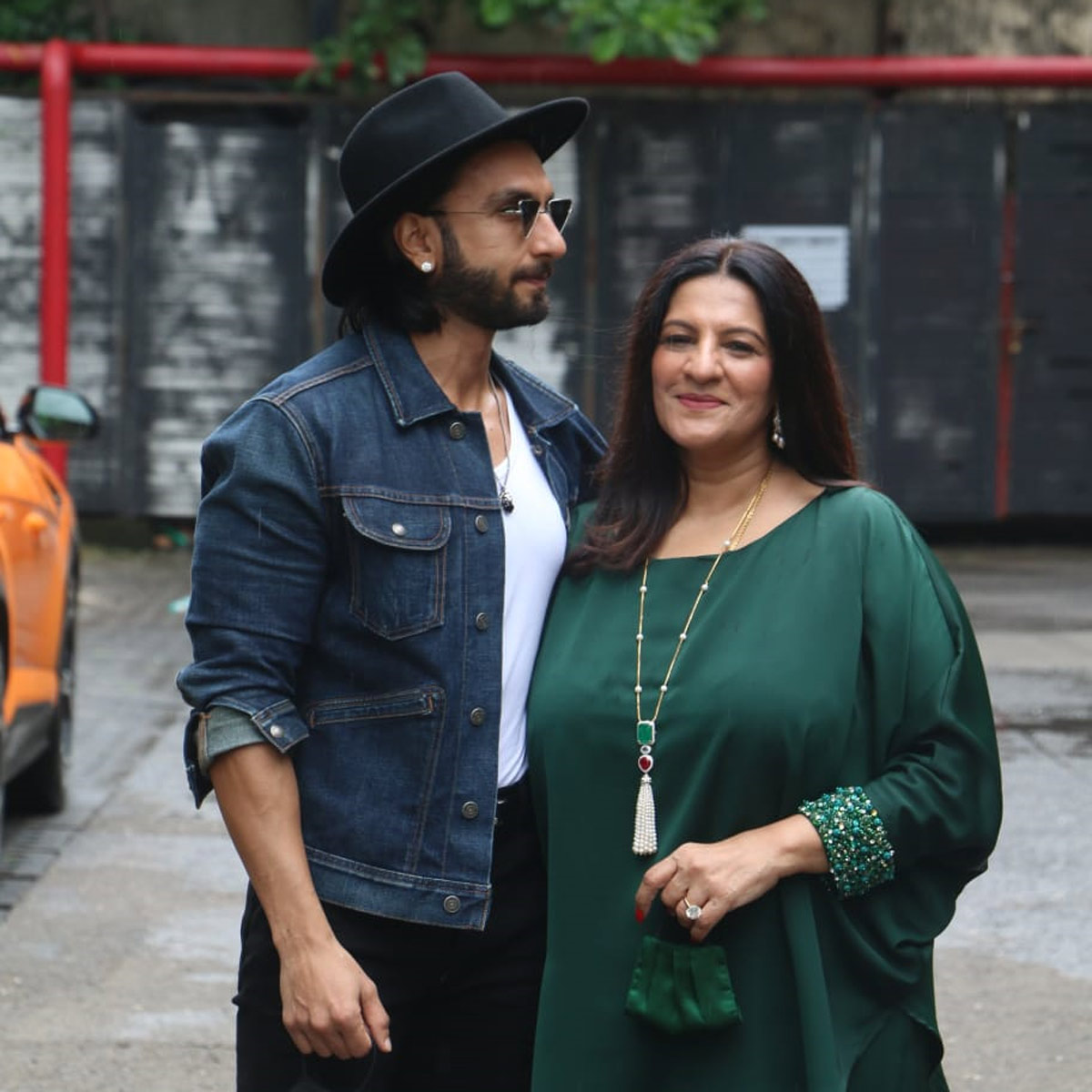 रणवीर-अंजू भवनानी  