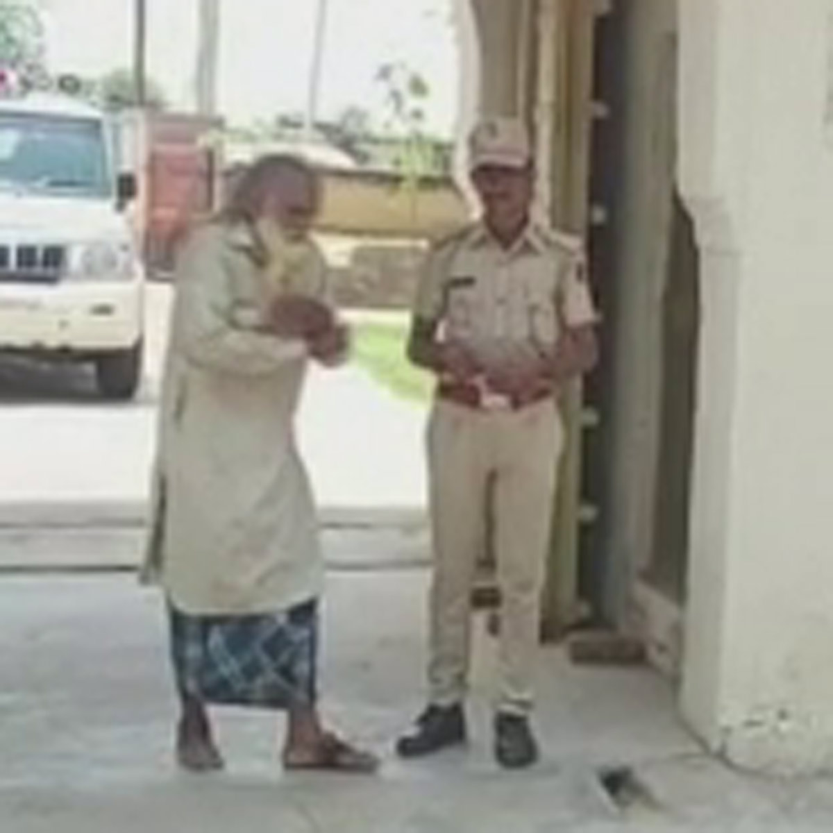 Tantric cheated five lakh rupees