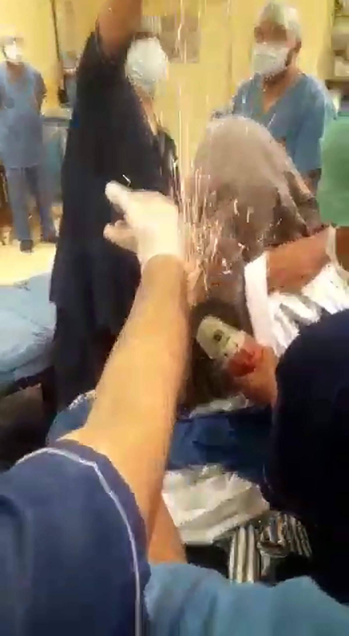 Iron Rod Crossed the shoulders