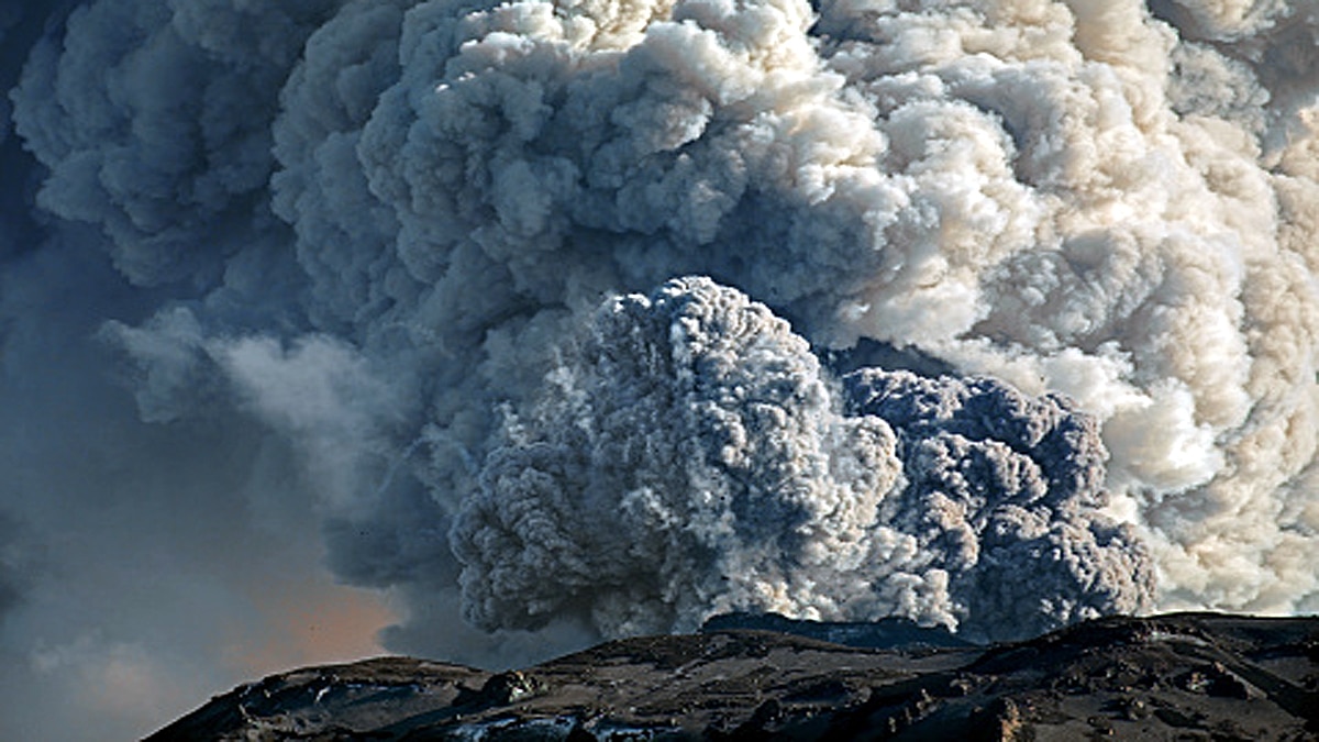 Volcanoes can Cool Earth