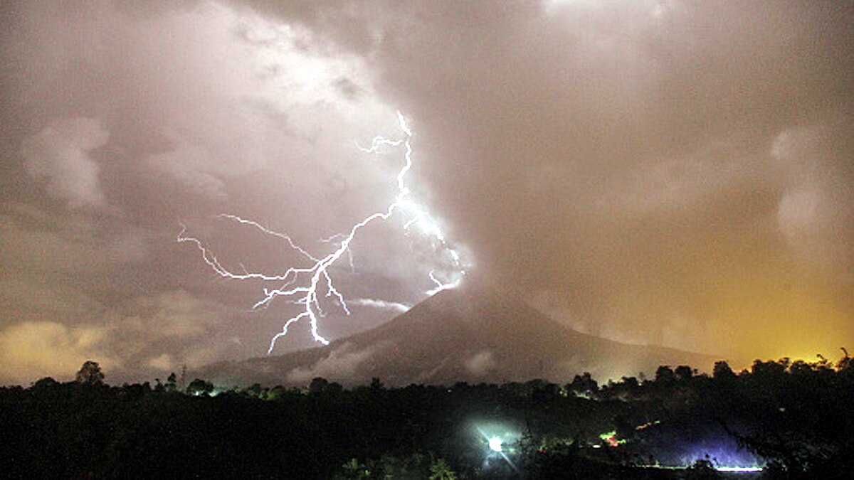 Volcanoes can Cool Earth