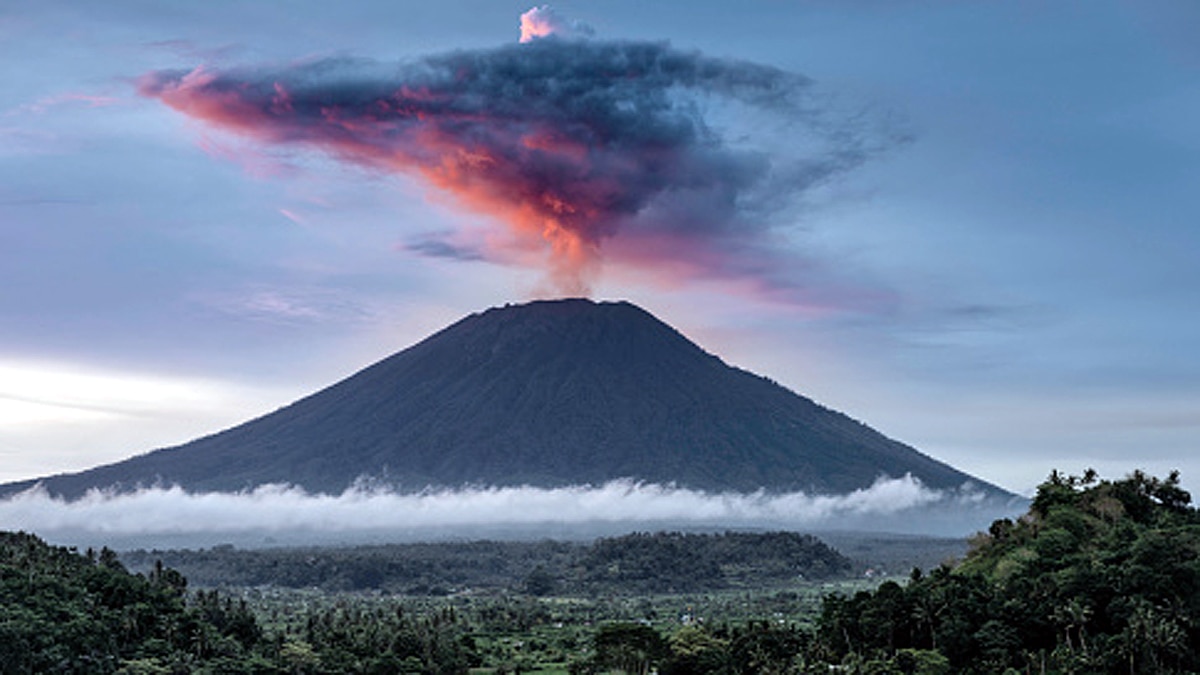 Volcanoes can Cool Earth