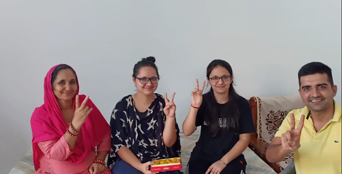 Milk seller women daughter 