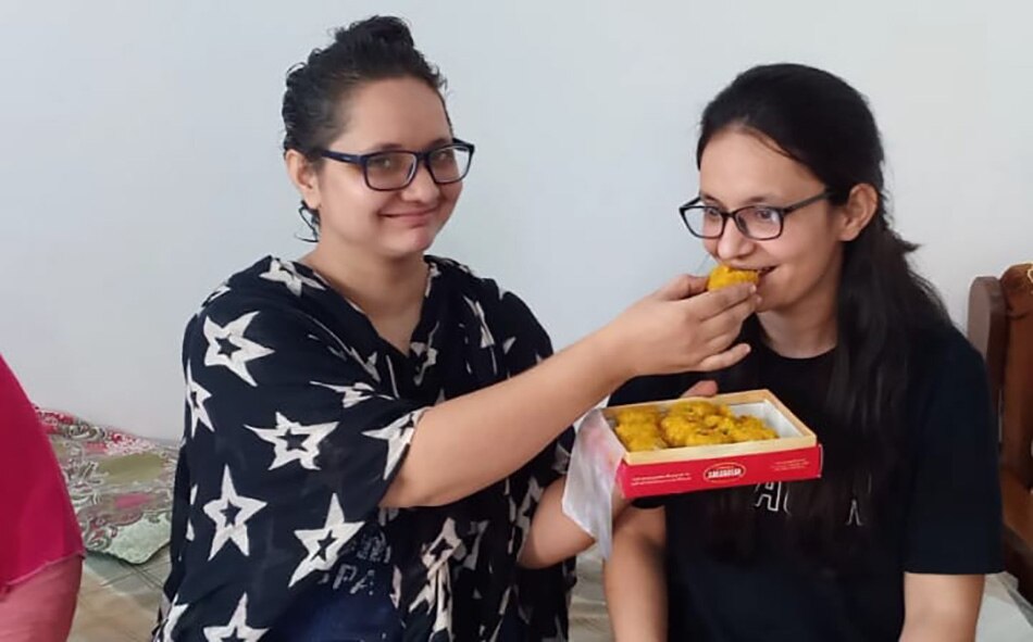 Milk seller women daughter 