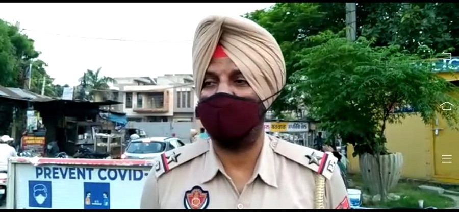 Two mothers fighting for a child