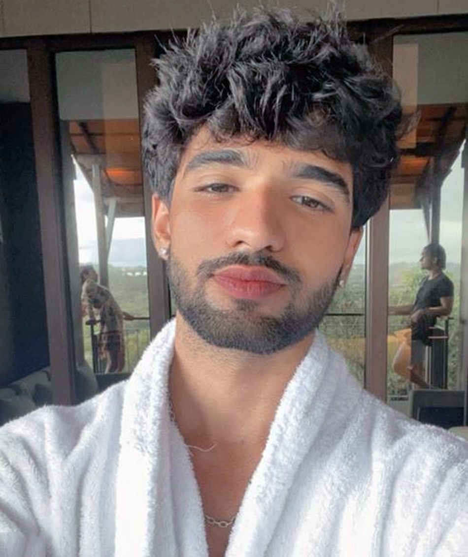 जीशान खान