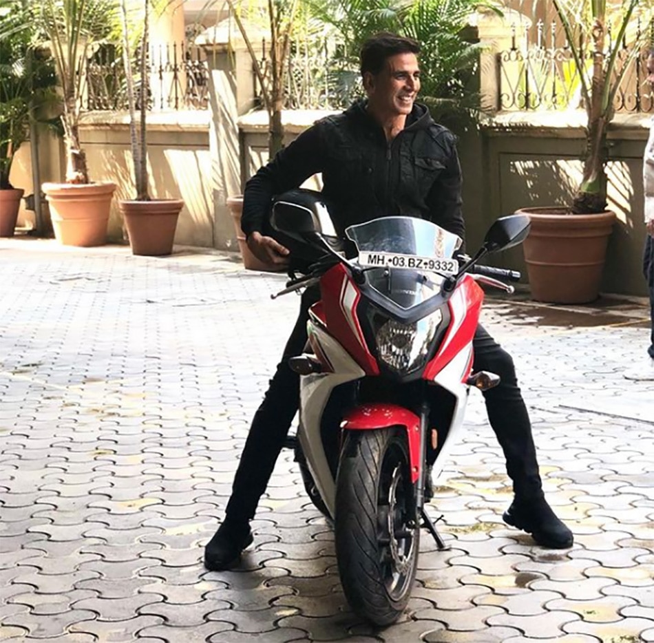  अक्षय कुमार 