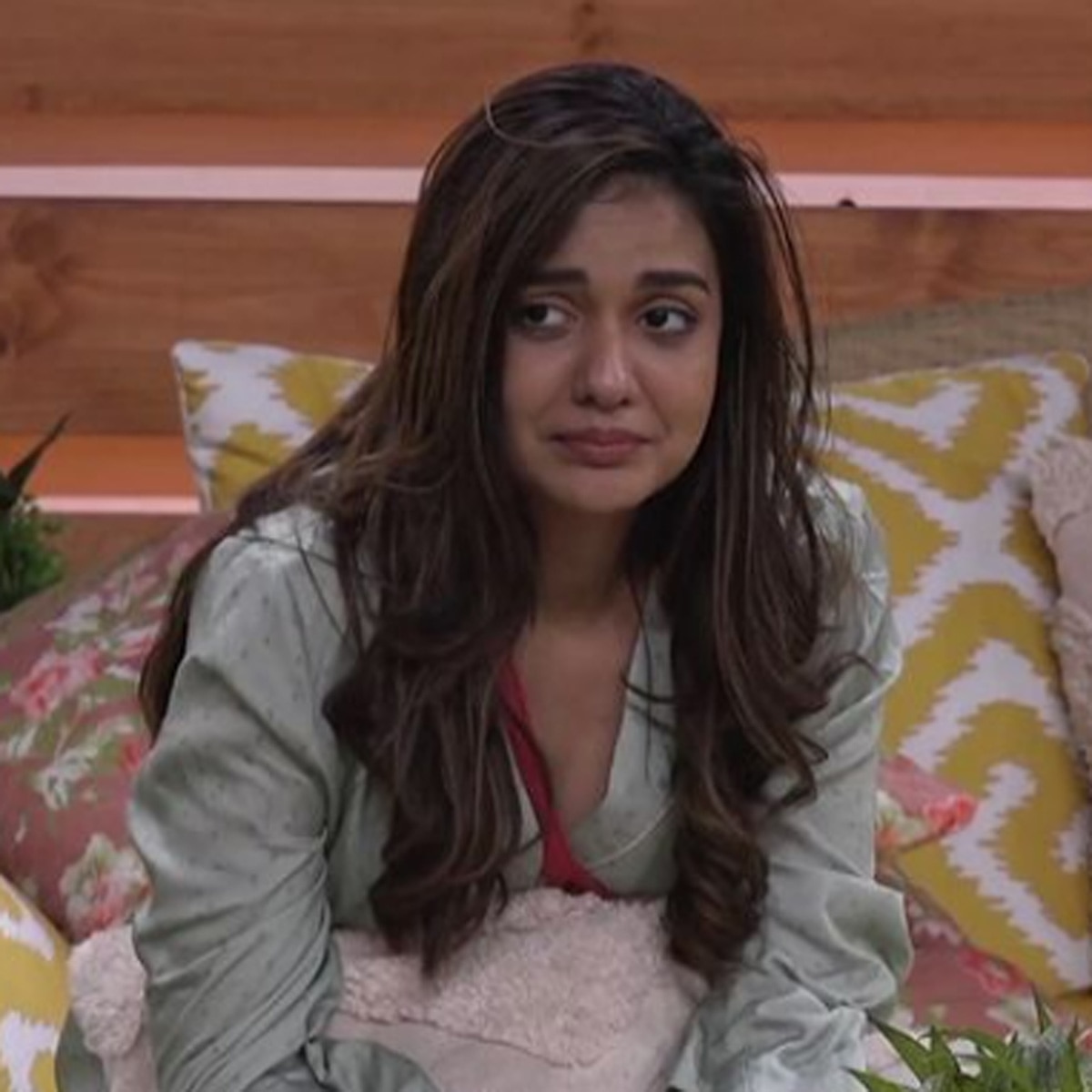 दिव्या अग्रवाल