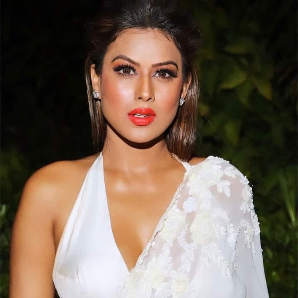 निया शर्मा 