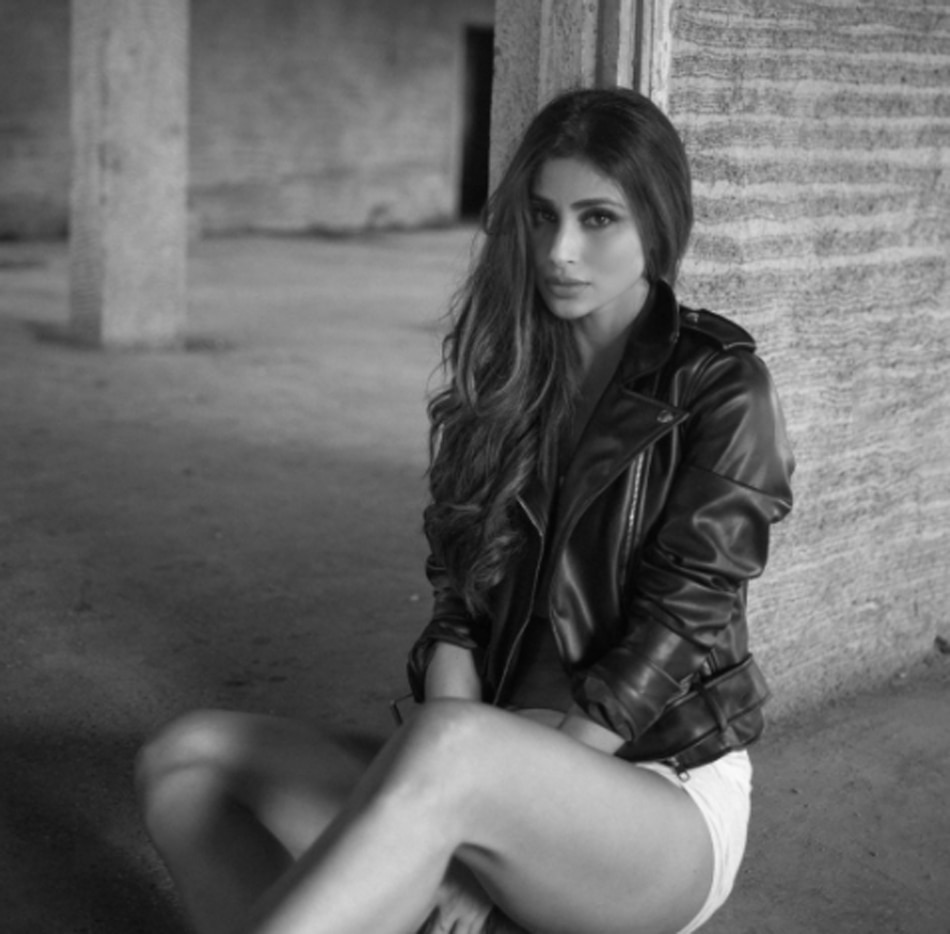 मौनी रॉय