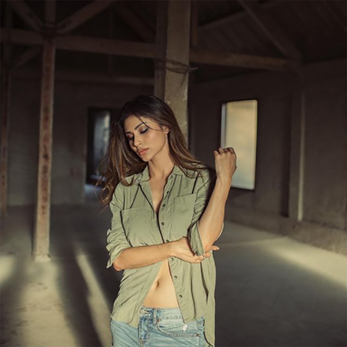 मौनी रॉय