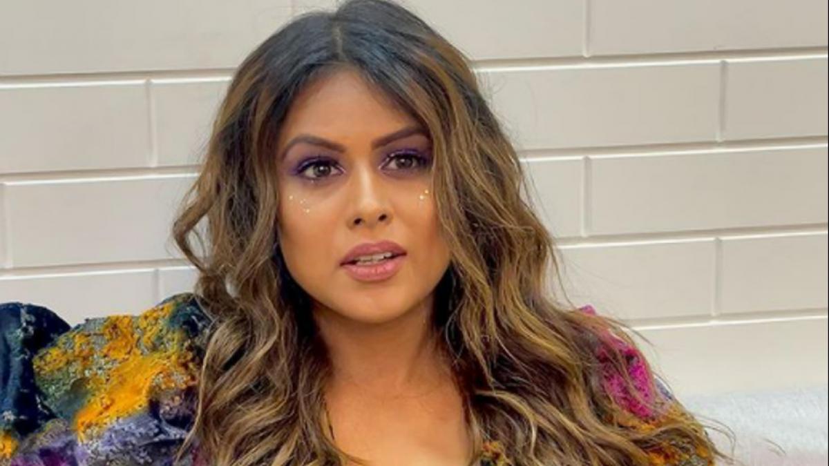 निया शर्मा