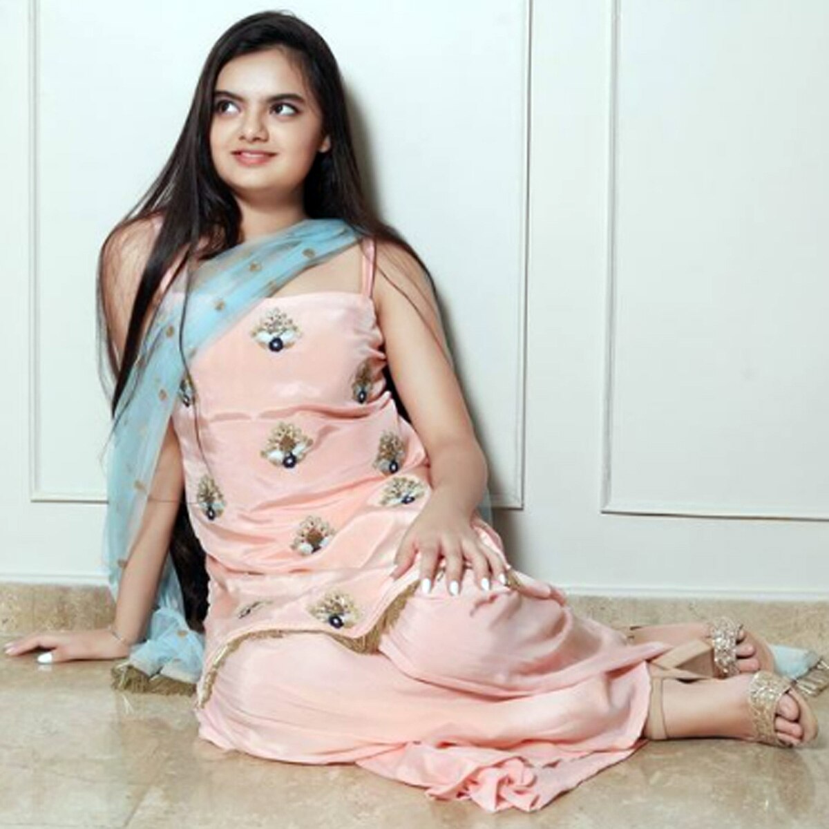 रुहानिका धवन