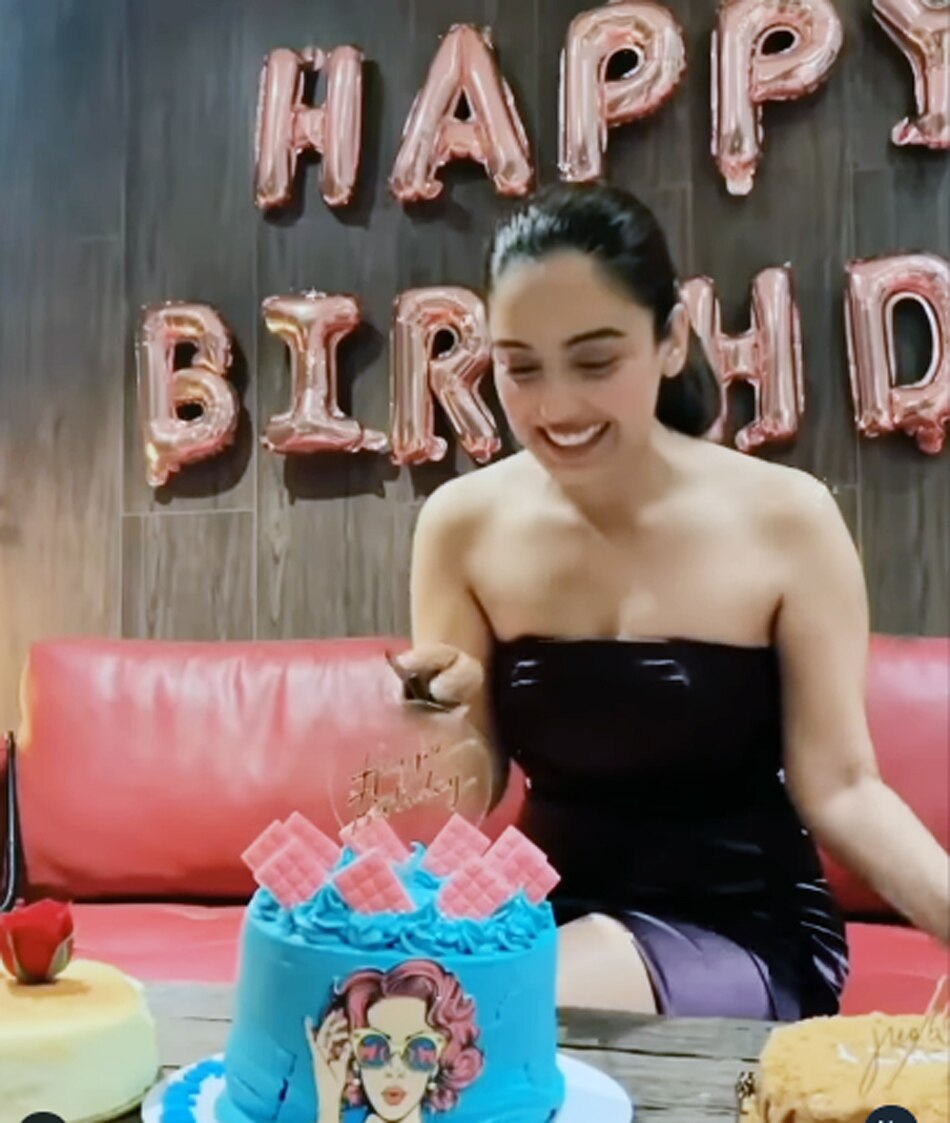  सृष्टि रोडे 