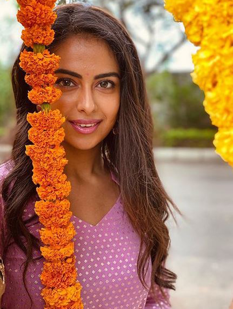 अविका गौर