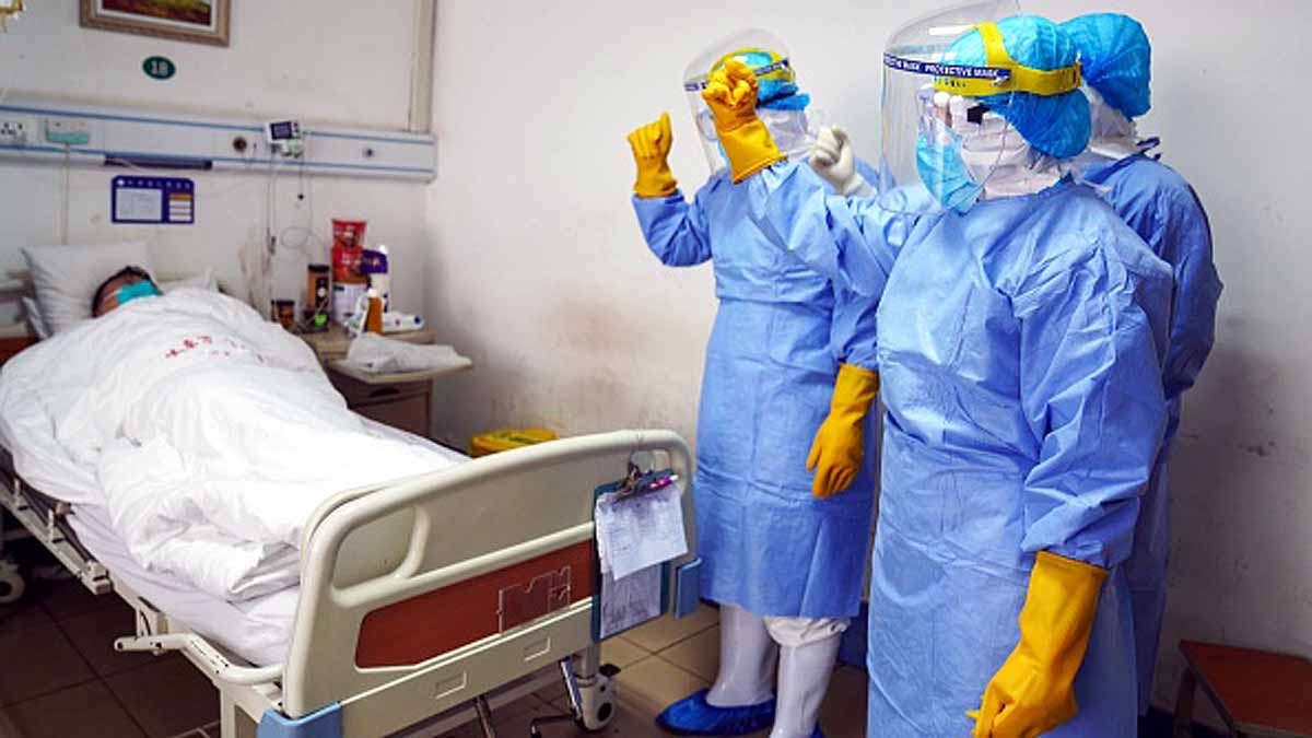 More 1 Lakh Deaths US Dr. Fauci