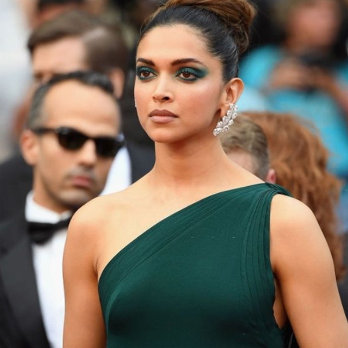 दीप‍िका 