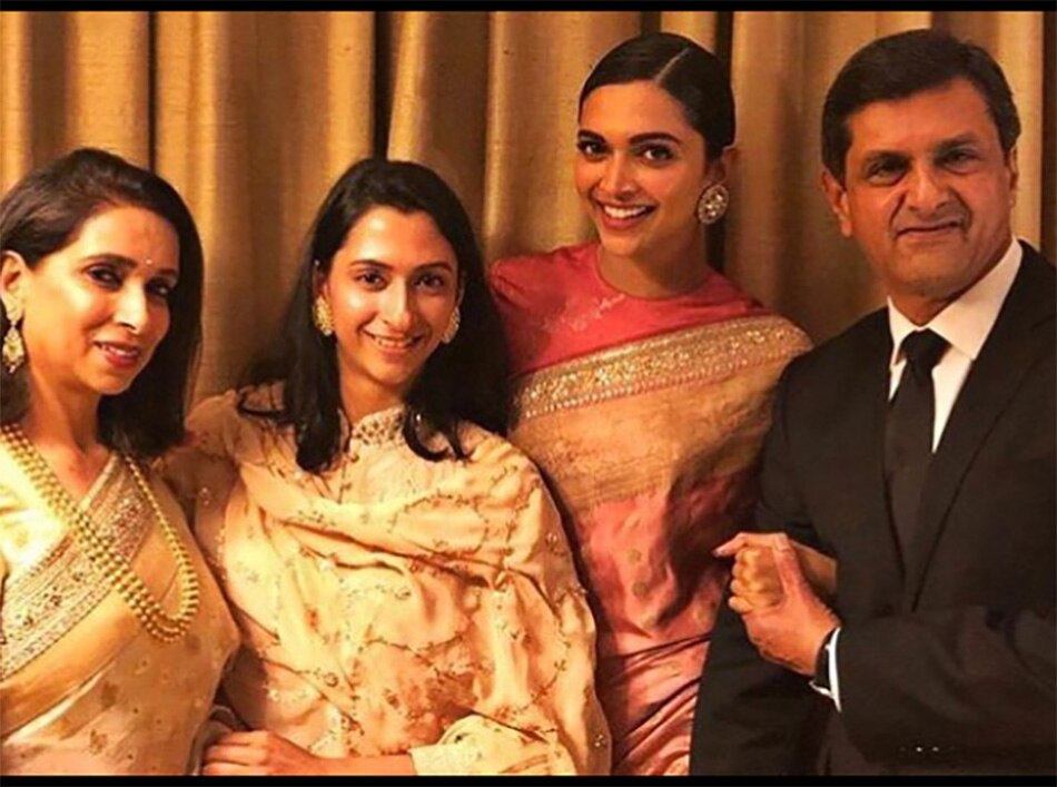 दीप‍िका पादुकोण-उजाला पादुाकोण   