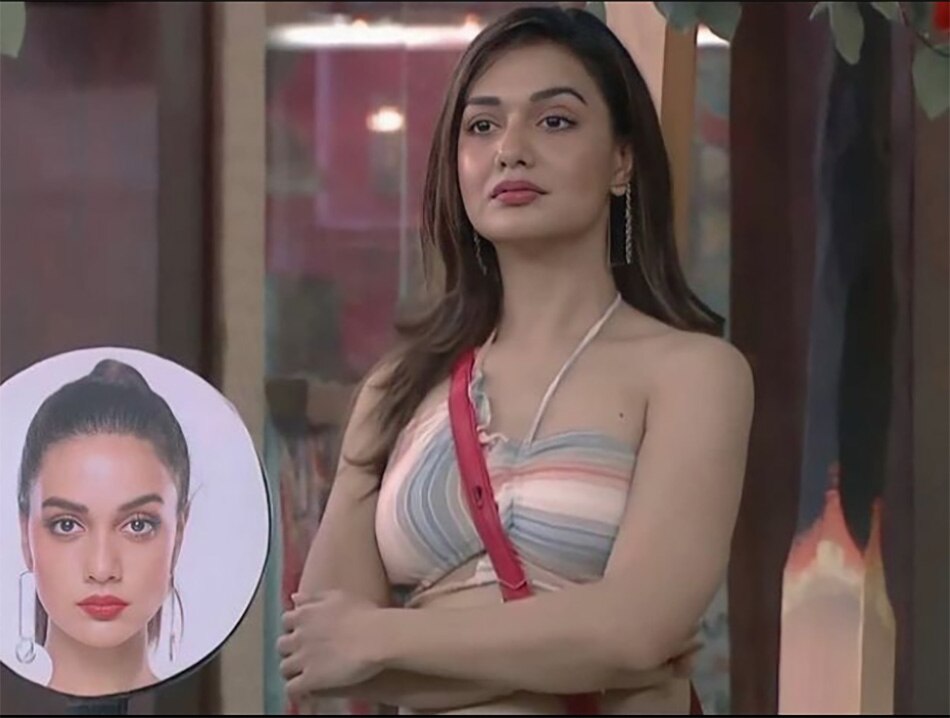 दिव्या अग्रवाल 