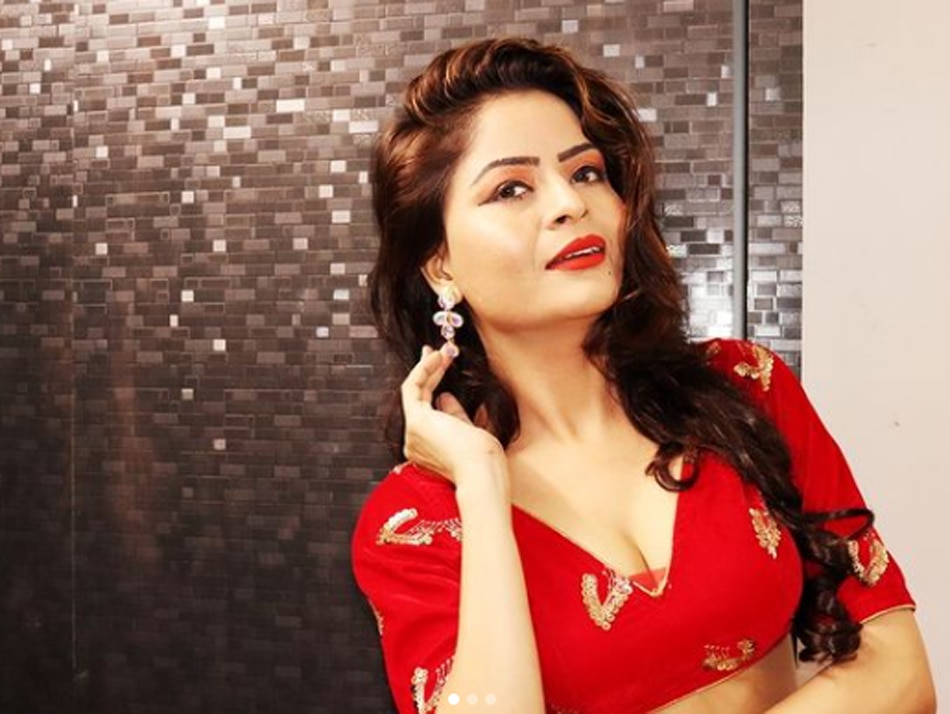 गहना वशिष्ठ