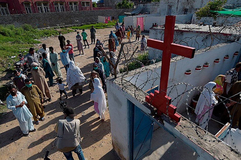 Pakistan census minorities controversy