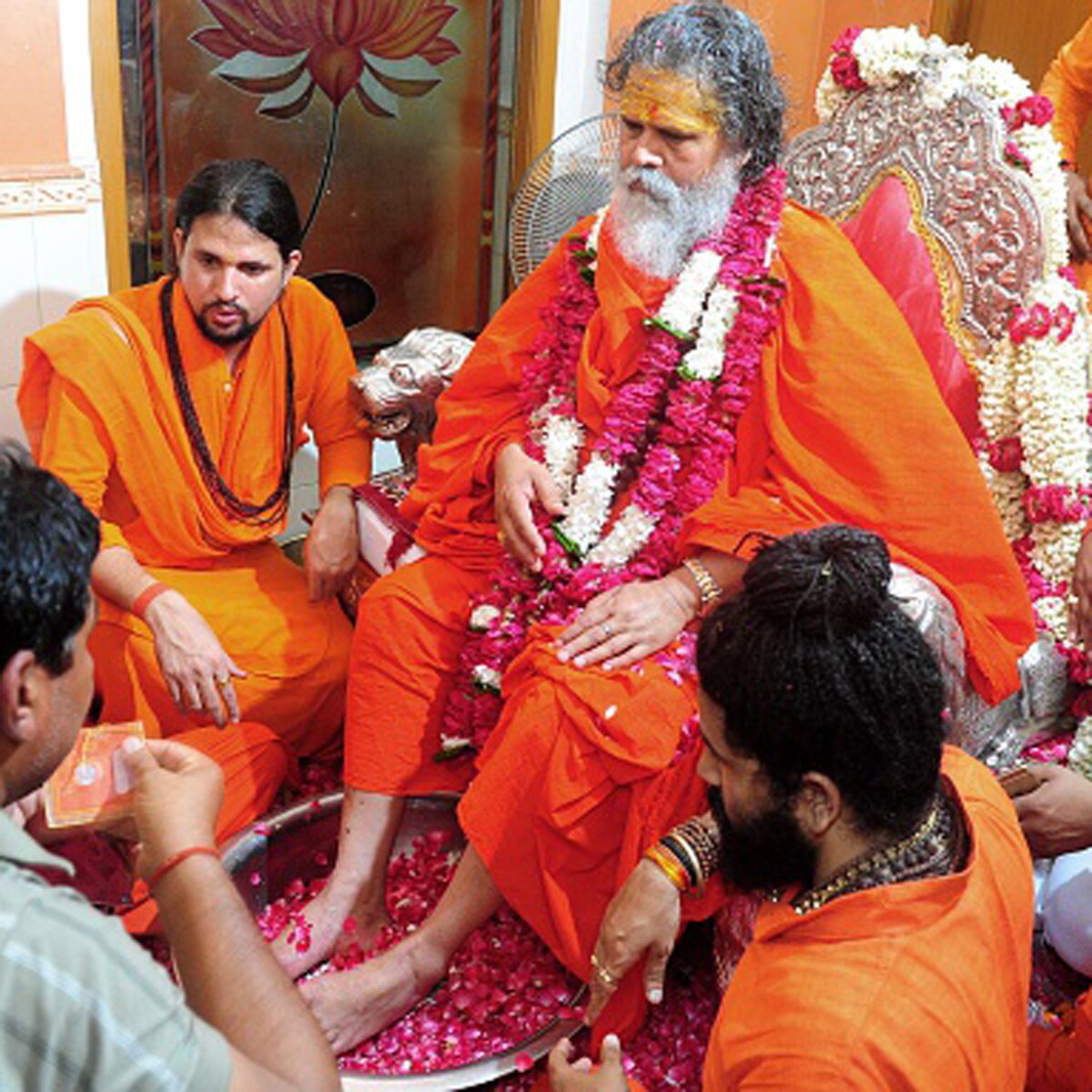 Narendra giri suicide letter 