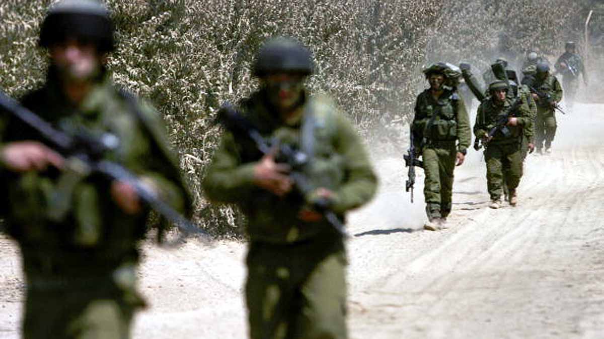  Israel armed combat robots