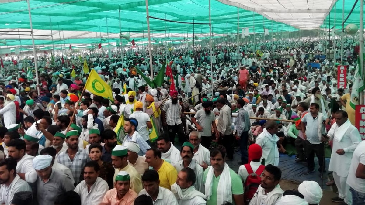 rakesh tikait muzaffarnagar kisan mahapanchayat