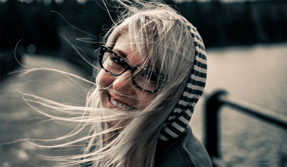 बालों को सफेद