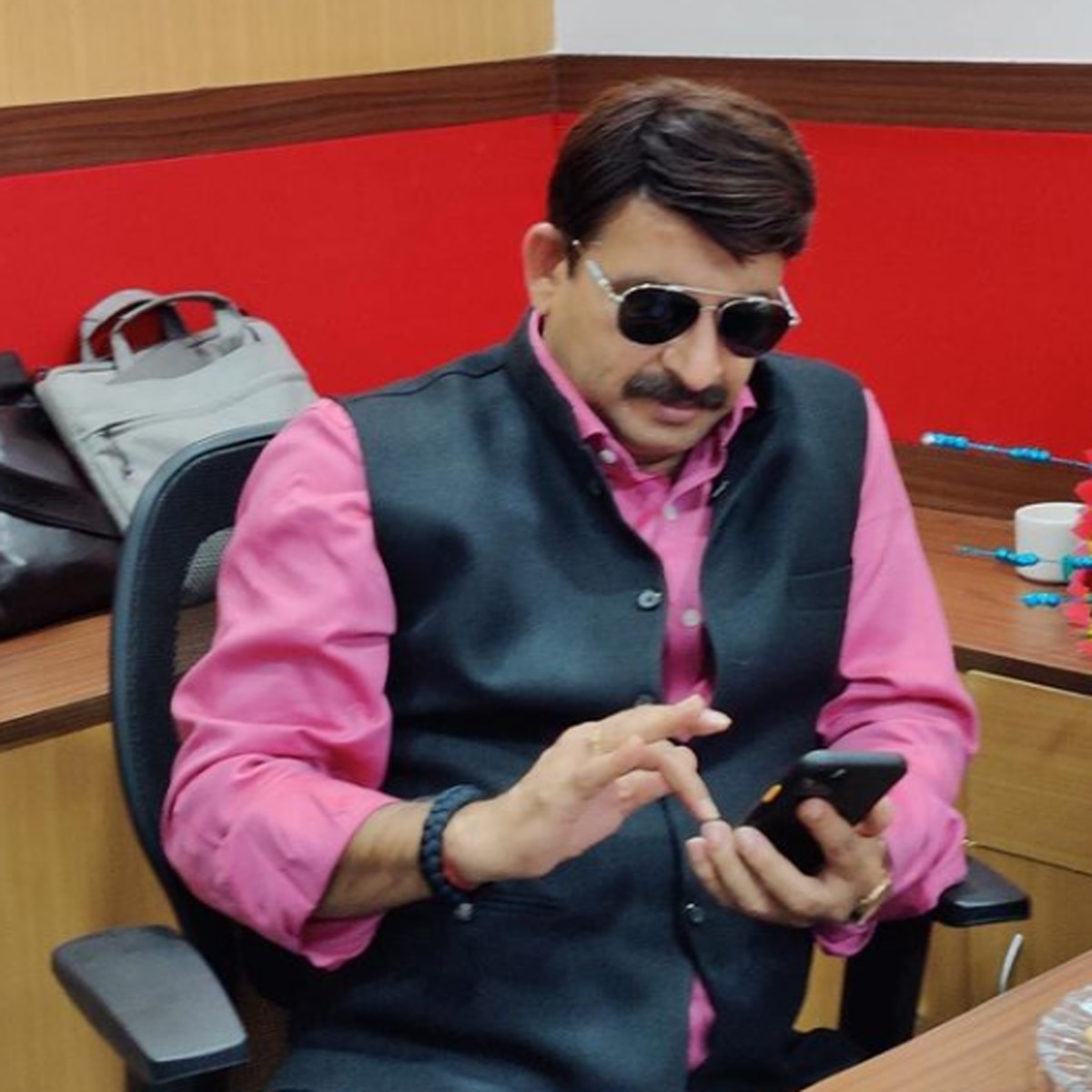 मनोज तिवारी