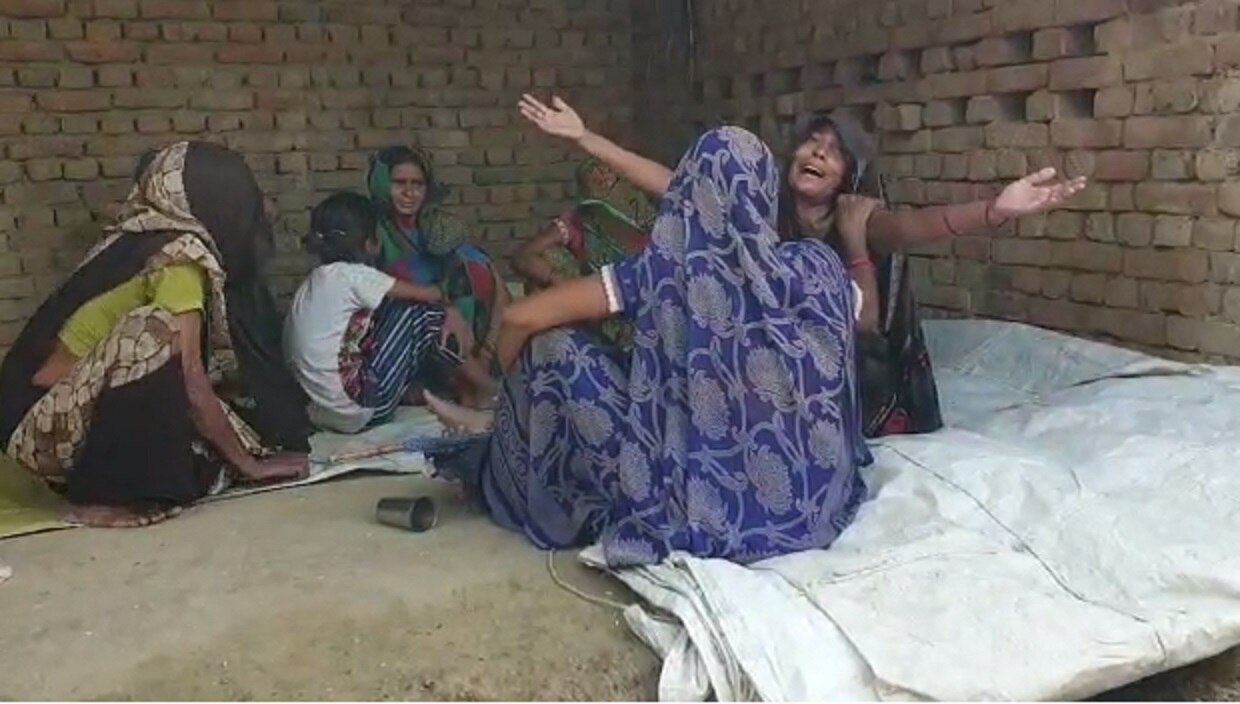 गांव में पसरा मातम