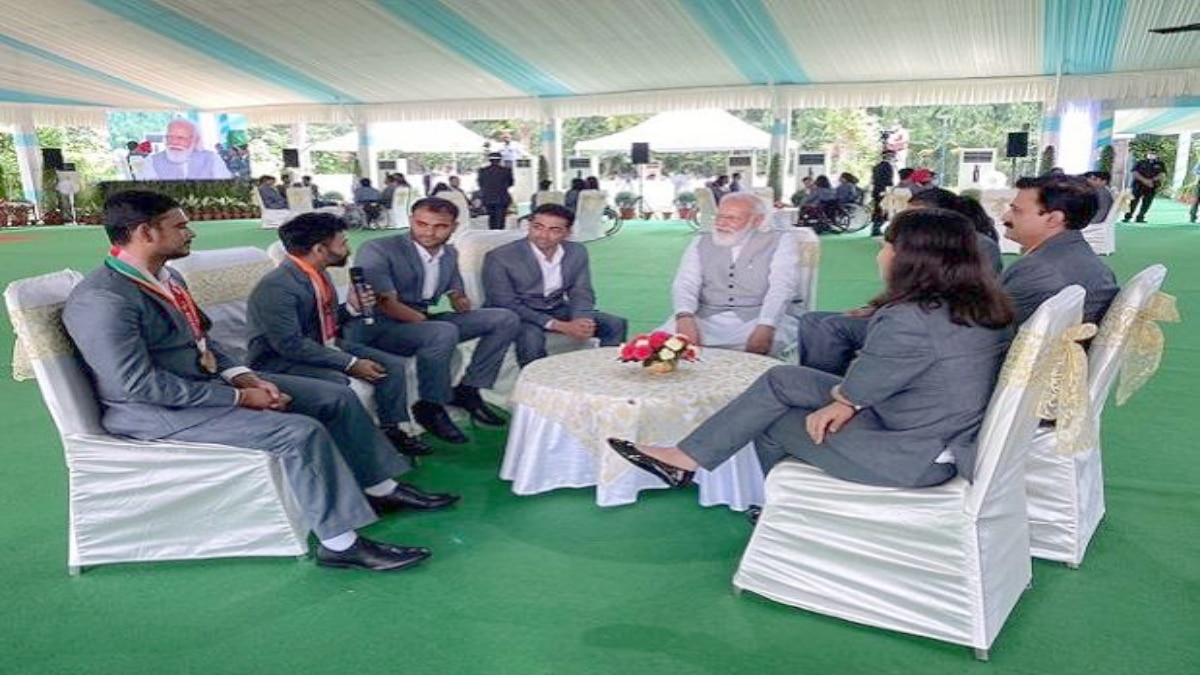 PM Modi with indian contingent